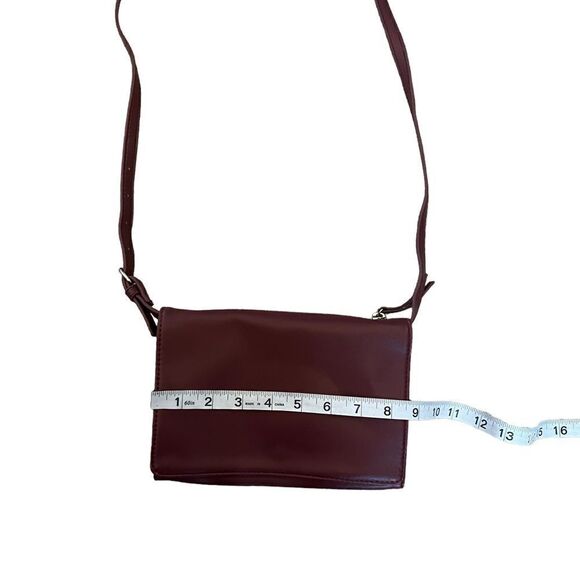 JOE FRESH Burgundy Small Multi Pocket Shoulder Bag - Picture 9 of 9